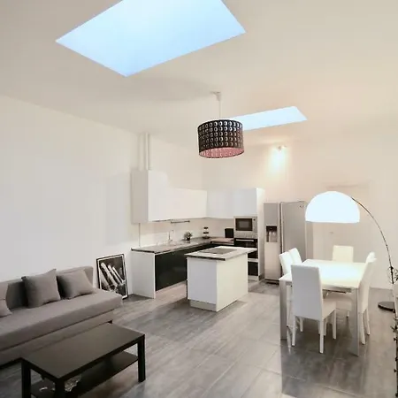 Lux Apartment Διαμέρισμα *